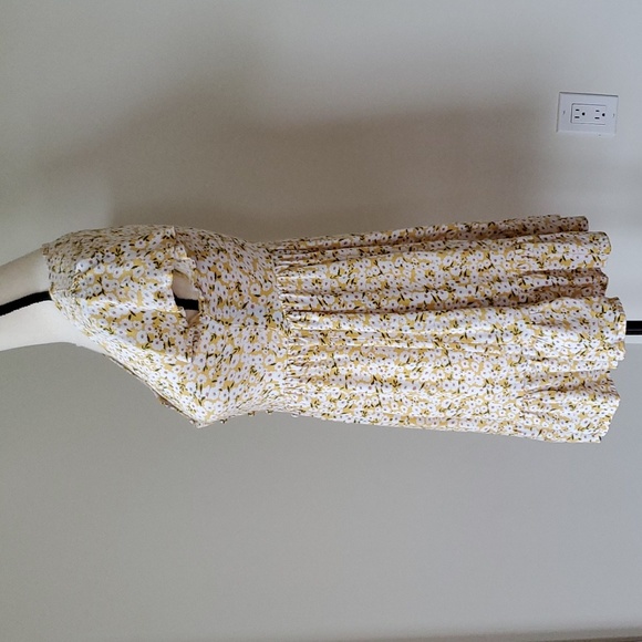 Aéropostale Yellow Floral Mini Dress Size XS - Picture 3 of 6